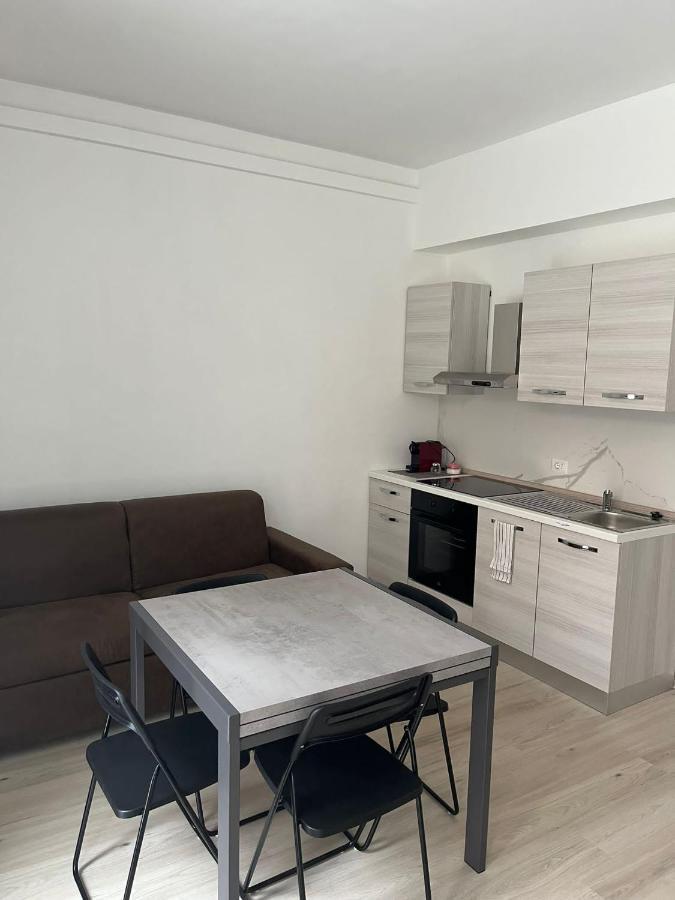 Villa Milano Apt. N. 5 Bagian luar foto