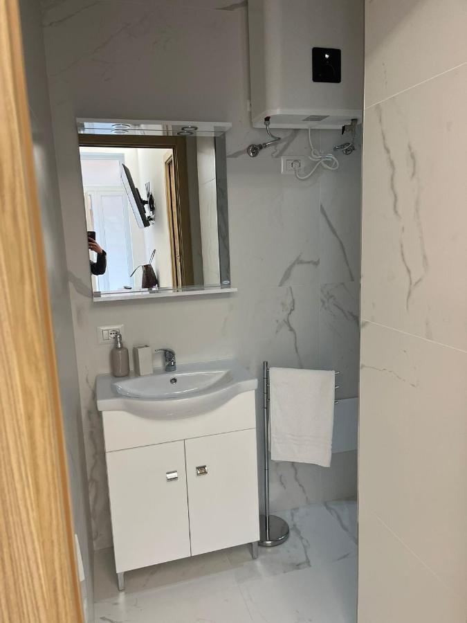 Villa Milano Apt. N. 5 Bagian luar foto