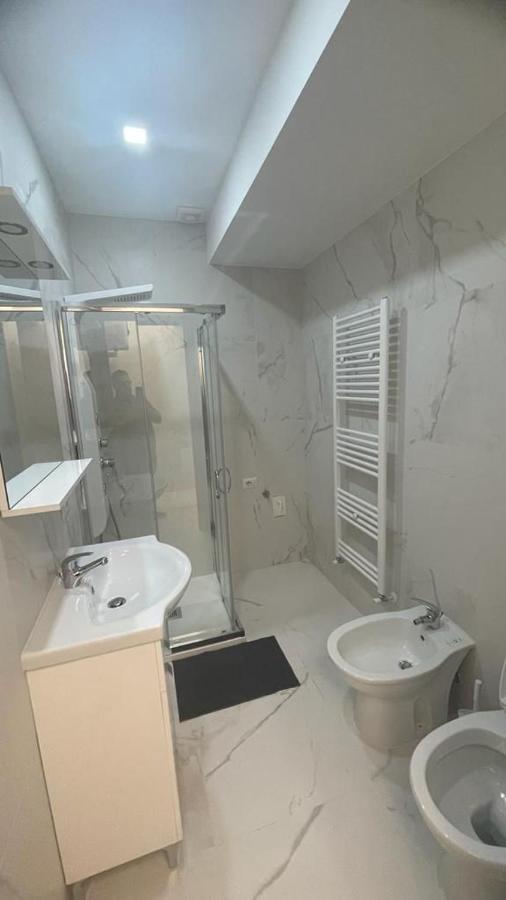 Villa Milano Apt. N. 5 Bagian luar foto