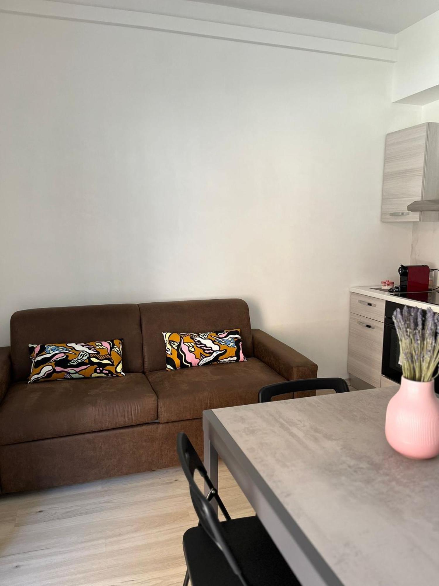 Villa Milano Apt. N. 5 Bagian luar foto
